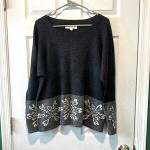 Ann Taylor LOFT medium wool blend Women's Gray Floral Sweater crew neck pullover